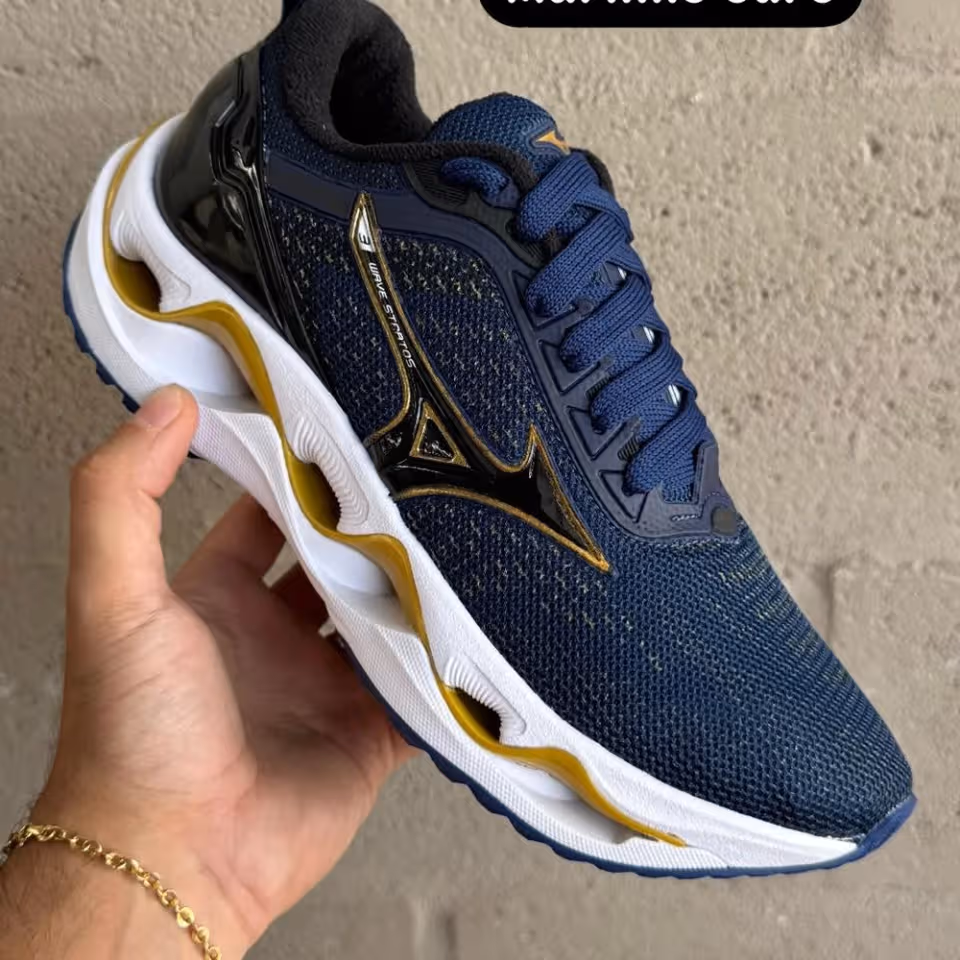 Mizuno Wave Stratos 3 — 5