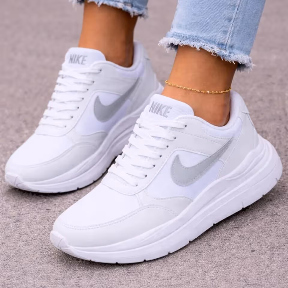 Nike Casual — 3